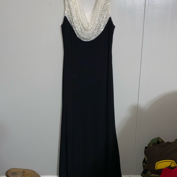 Mother of the bride dress from David’s Bridal. - Picture 3 of 4